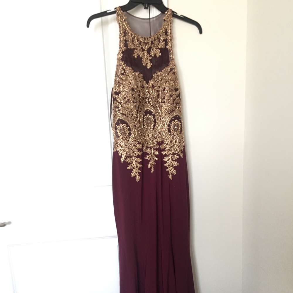 Burgundy prom dress